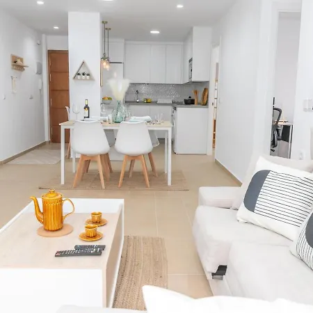 Casa Melva | Primera Linea Con Terraza, Moderno דירה *