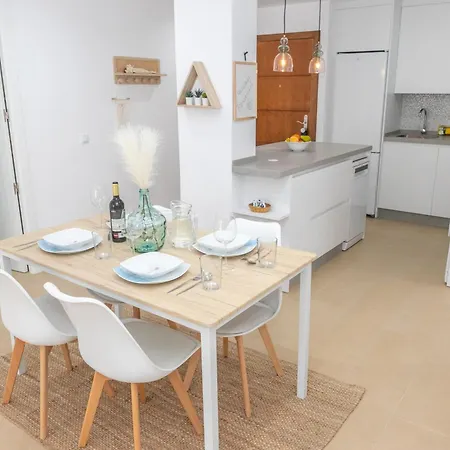 Casa Melva - Primera Linea Con Terraza, Moderno *