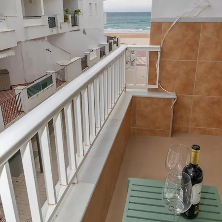 Casa Melva - Primera Linea Con Terraza, Moderno Apartamento